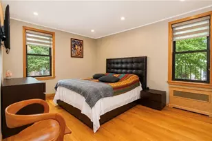 711 Montauk Ct, New York City, NY 11235 - Photo 16
