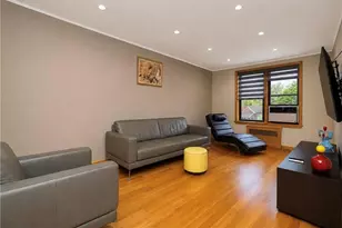 711 Montauk Ct, New York City, NY 11235 - Photo 2