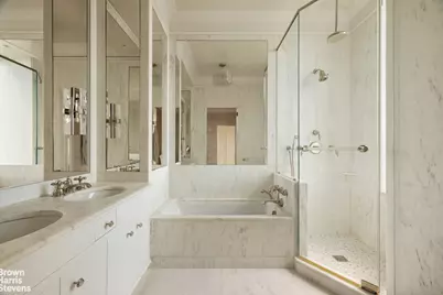10 Gracie Square #11A, New York City, NY 10028 - Photo 12