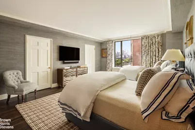 10 Gracie Square #11A, New York City, NY 10028 - Photo 16