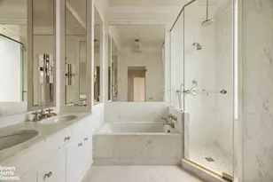 10 Gracie Square, New York City, NY 10028 - Photo 12