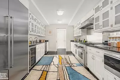150 W 12th Street #3W, New York City, NY 10011 - Photo 6