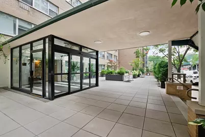 333 E 46th Street #4J, New York, NY 10017 - Photo 8