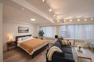 333 E 46th St, New York City, NY 10017 - Photo 1