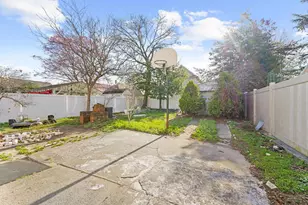 130-35 126th St, New York City, NY 11420 - Photo 36