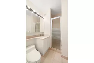 250 E 40th St, New York City, NY 10016 - Photo 10