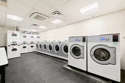 250 E 40th Street #27B, New York City, NY 10016 - Photo 16