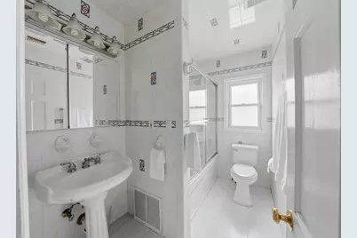 1142 Bay 25th Street, New York City, NY 11691 - Photo 14