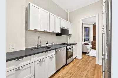 213 W 80th Street #1W, New York, NY 10024 - Photo 2
