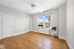17 E 96th St, New York City, NY 10128 - Photo 2