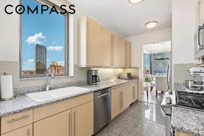2 Columbus Avenue #39B, New York, NY 10023 - Photo 4