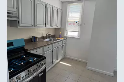 23-62 37th Street #2-FL, Astoria, NY 11105 - Photo 2