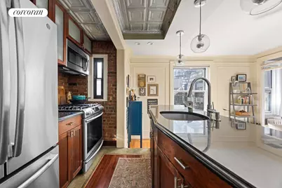 59 Pineapple Street #5A, New York City, NY 11201 - Photo 1