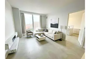 252 South St, New York City, NY 10002 - Photo 1