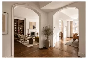 171 W 57th St, New York City, NY 10019 - Photo 4