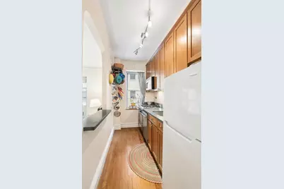 29 W 64th Street #2-F, New York City, NY 10023 - Photo 2