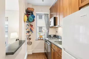 29 W 64th St, New York City, NY 10023 - Photo 2