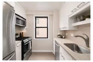 201 E 28th St, New York City, NY 10016 - Photo 6