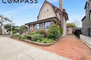 3829 Beach 38th St, New York City, NY 11224 - Photo 6