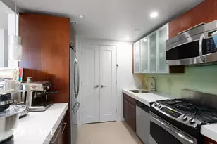 301 W 115th St, New York City, NY 10026 - Photo 2