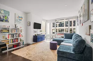 261 W 28th St, New York City, NY 10001 - Photo 2