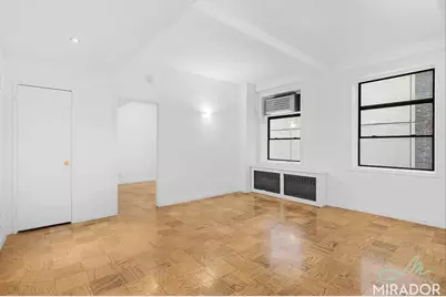 132 E 45th Street #8F, New York, NY 10017 - Photo 1