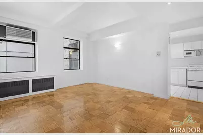 132 E 45th Street #8F, New York City, NY 10017 - Photo 2