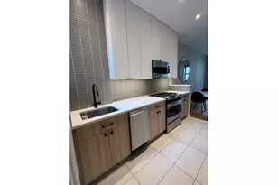 288 W 92nd St, New York City, NY 10025 - Photo 2