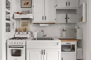 9265 Shore Rd, New York City, NY 11209 - Photo 4