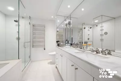 140 E 63rd Street #13A, New York City, NY 10065 - Photo 4