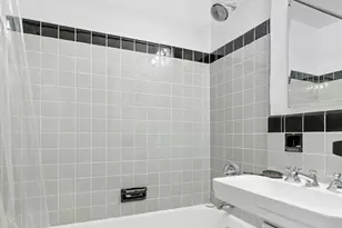 200 W 20th St, New York City, NY 10011 - Photo 6
