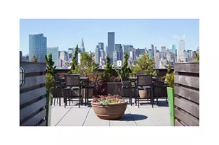 21-45 44th Dr, New York City, NY 11101 - Photo 8