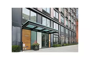 21-45 44th Dr, New York City, NY 11101 - Photo 12