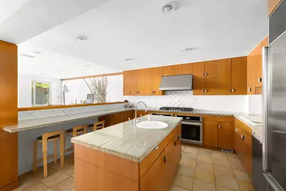 327 E 18th Street, New York City, NY 10003 - Photo 10