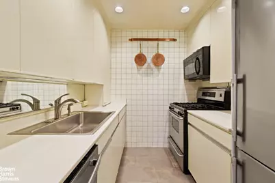 107 E 36th Street #4A, New York City, NY 10016 - Photo 4