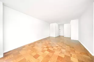 220 E 57th St, New York City, NY 10022 - Photo 14