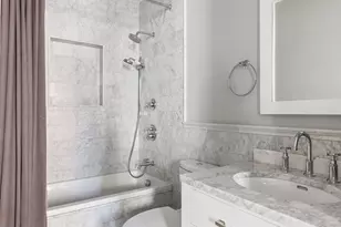 304 E 82nd St, New York City, NY 10028 - Photo 18