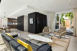 28 W 38th St, New York City, NY 10018 - Photo 2