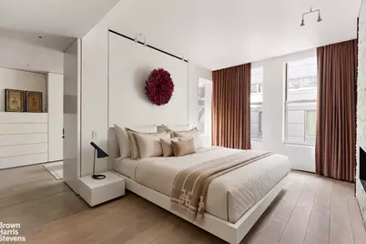28 W 38th Street #PHW, New York City, NY 10018 - Photo 12
