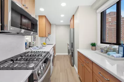 345 E 73rd Street #9B, New York City, NY 10021 - Photo 4