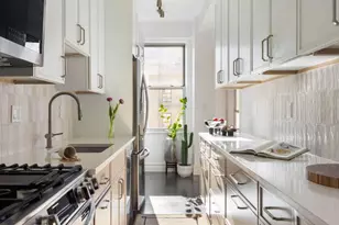 41 Eastern Pkwy, New York City, NY 11238 - Photo 12
