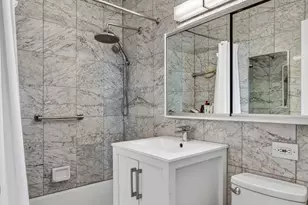 400 E 54th St, New York City, NY 10022 - Photo 8