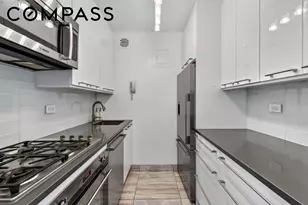 400 E 54th St, New York City, NY 10022 - Photo 6