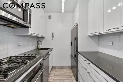 400 E 54th Street #30D, New York City, NY 10022 - Photo 6