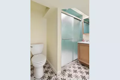 379 E 8th Street, Brooklyn, NY 11218 - Photo 10
