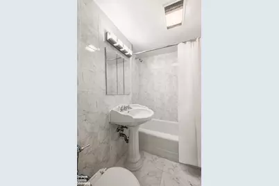 310 E 49th Street #4GF, New York, NY 10017 - Photo 6