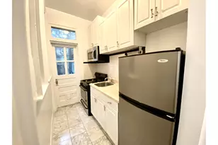 245 E 39th St, New York City, NY 10016 - Photo 4