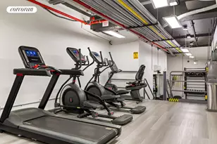 555 Main St, New York City, NY 10044 - Photo 22