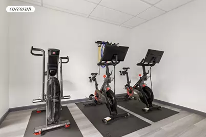 555 Main Street #1602, New York City, NY 10044 - Photo 24