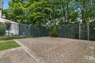 77-15 Kew Forest Ln, New York City, NY 11375 - Photo 22
